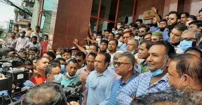 পানির মূল্যবৃদ্ধির প্রতিবাদে ঢাকা ওয়াসাকে স্মারকলিপি দিল বিএনপি পানির মূল্যবৃদ্ধির প্রতিবাদে ঢাকা ওয়াসাকে স্মারকলিপি দিল বিএনপি